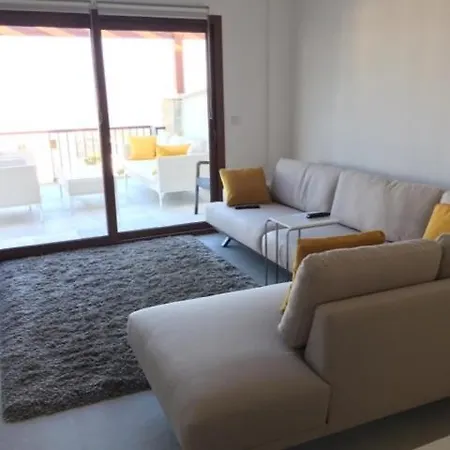 Sleeps 4 With Pool And Air Con Appartement *