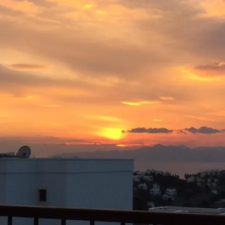 Appartement Sleeps 4 With Pool And Air Con